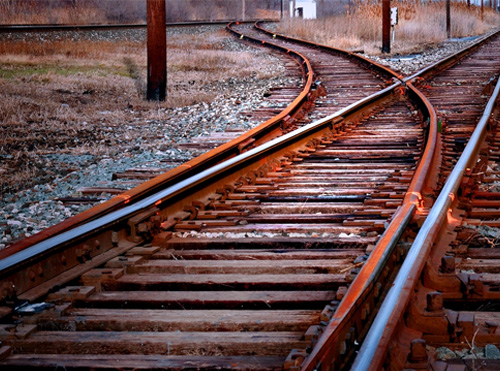 The Application of Pinkuo Thread Rolling Machines in the Railway Transportation Industry