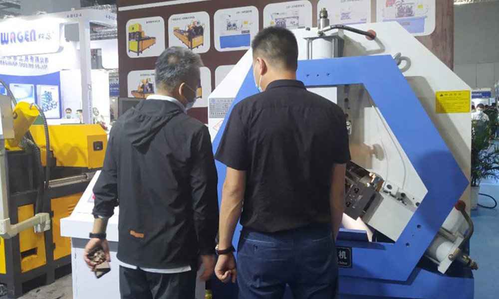 Three Axis Thread Rolling Machine1.jpg
