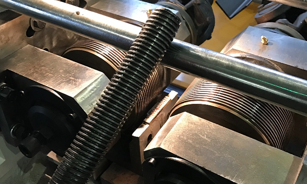 Z28-250 Large Thread Rolling Machine2.jpg