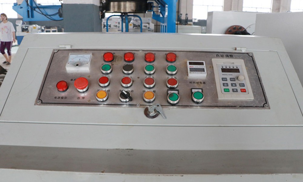 THREAD ROLLING MACHINE (2).jpg