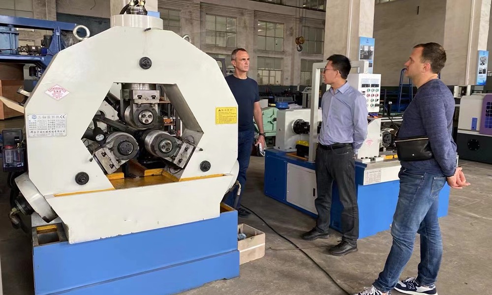 Three Axis Thread Rolling Machine3.jpg