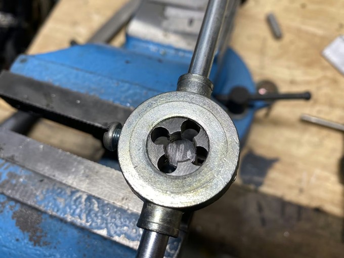 pinkuothread Rolling Machine5