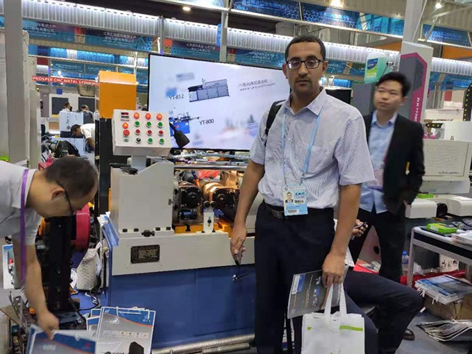 pinkuothread Rolling Machine10